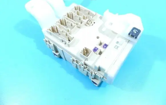 Toyota Auris E180 Central body control module 89221-02480 IMPRK1343823