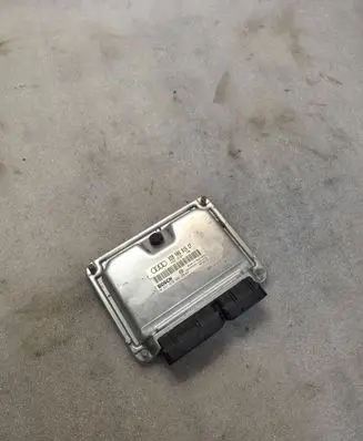 Audi A6 S6 C5 4B Engine control unit/module 038906019CF 1039S00228 0281010405