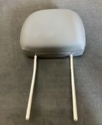 Audi e-tron Front seat headrest 