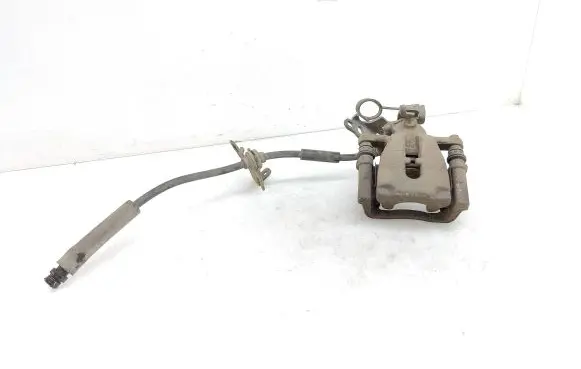 Ford Kuga I Rear brake caliper