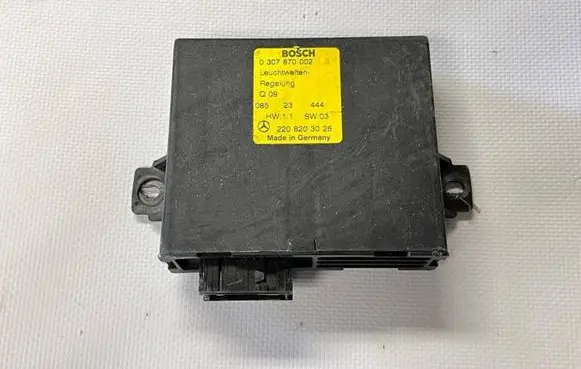Mercedes-Benz S W220 Light module LCM 0307870002 08523444