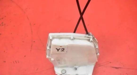 Suzuki SX4 Rear door lock