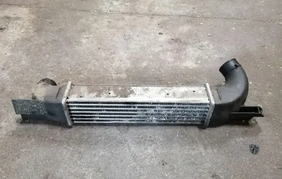 Opel Omega B2 Intercooler radiator 16FEB2001 52482359