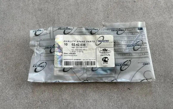 Mercedes-Benz CL C215 Brake pads wear sensor A2205400717
