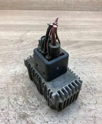 Opel Astra G Glow plug pre-heat relay 09132691 51299008 WithPlug