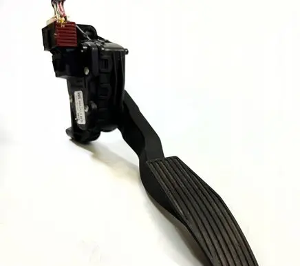 Opel Astra H Accelerator throttle pedal 9157998BK