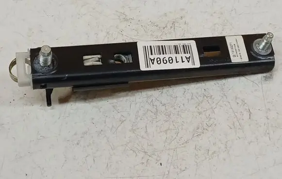 Opel Corsa D Seat belt adjustment rail GM13153271