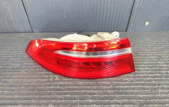 Jaguar XE Rear/tail lights GX7313405AE
