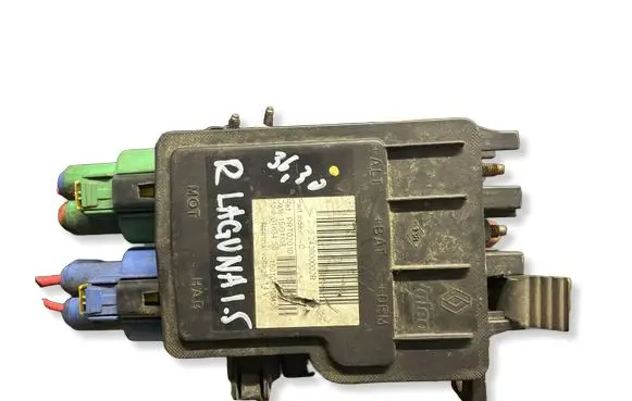 Renault Laguna III Power management control unit 243800002R