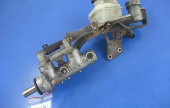 Honda Civic Master brake cylinder