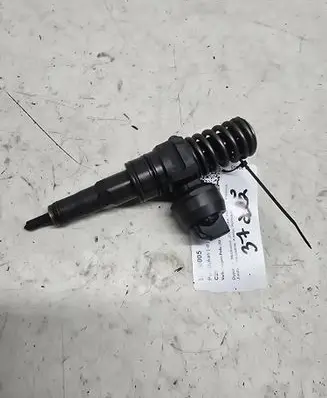 Volkswagen Polo Fuel injector 038130073AJ