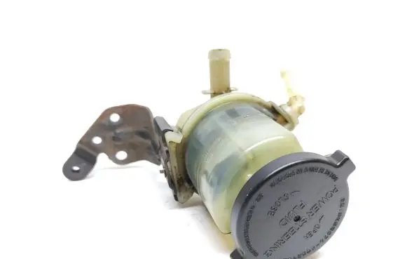 Toyota Land Cruiser (J150) Power steering fluid tank/reservoir