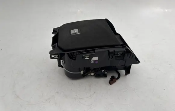 DS Automobiles 4 II Cup holder 9834656280