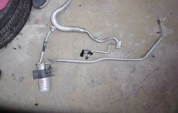 BMW X3 E83 Air conditioning (A/C) pipe/hose
