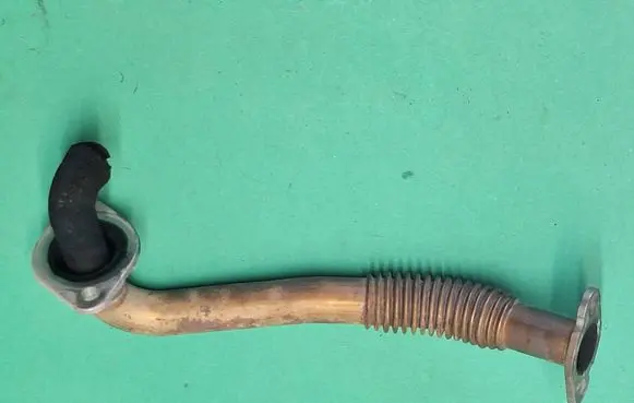 Volkswagen Golf V EGR valve line/pipe/hose 03C131521