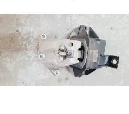 Hyundai Tucson TL Engine mount bracket 21830D3100 157004