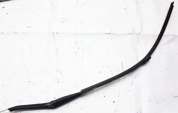 Ford Focus Front wiper blade arm 4M5117526BB