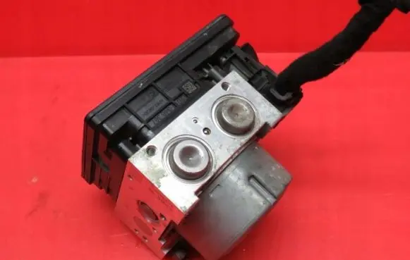 Alfa Romeo Giulietta ABS Pump 51983920
