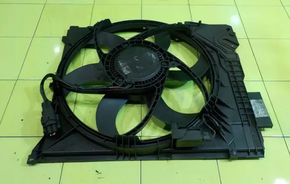 BMW X3 E83 Fan set 3423556