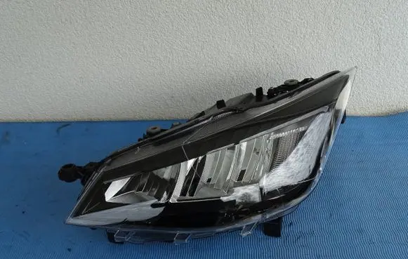 Seat Ibiza V (KJ) Headlight/headlamp 6F1941005F