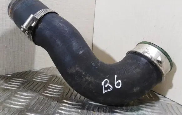 Volkswagen PASSAT B6 Turbo air intake inlet pipe/hose 1K0145762DS