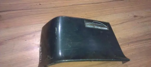 Saab 900 Rear/tail light trim molding 4332912