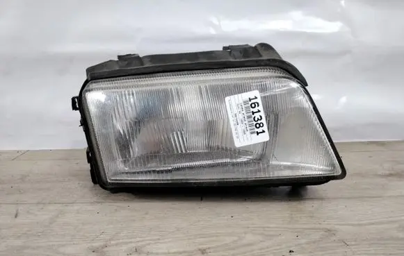 Audi A4 S4 B5 8D Headlight/headlamp
