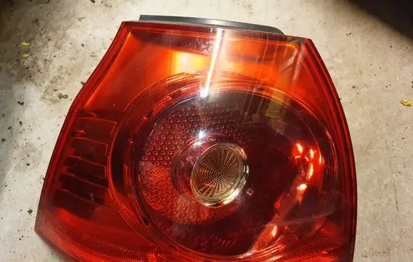 Volkswagen Golf V Rear/tail lights 1K6945095N