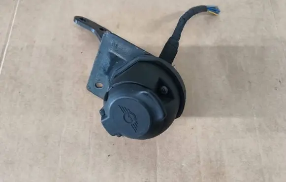 Mini Cooper Countryman R60 Tow bar electric socket 8384239 9806992