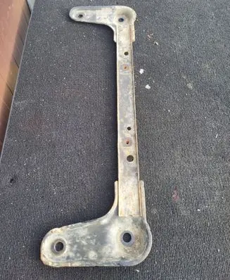 Renault Clio III Bottom radiator support slam panel 