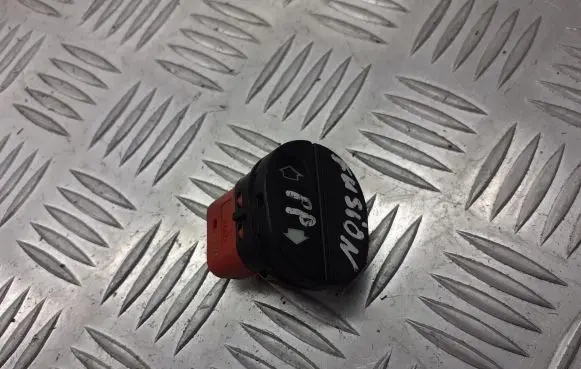 Ford Fusion Quarter vent window switch 96FG14529AB