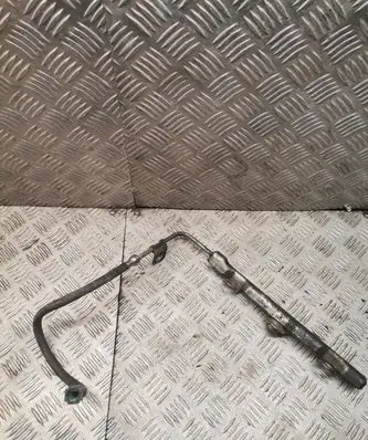 Toyota Corolla Verso AR10 Fuel distributor 