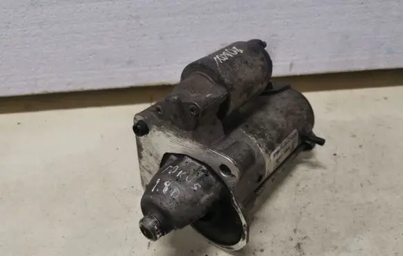 Ford Focus Starter motor 3M5T11000CF
