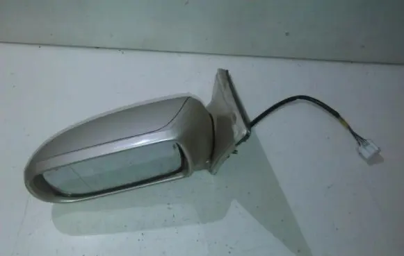 Mazda 626 Front door electric wing mirror e13010142