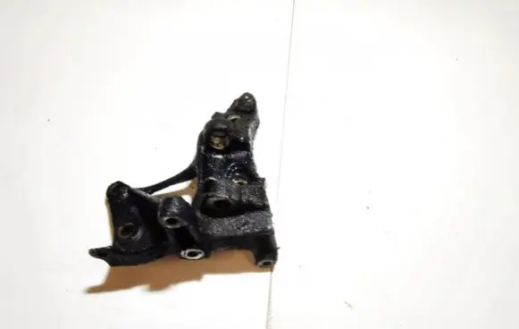 Peugeot 307 Engine mounting bracket 9653249480