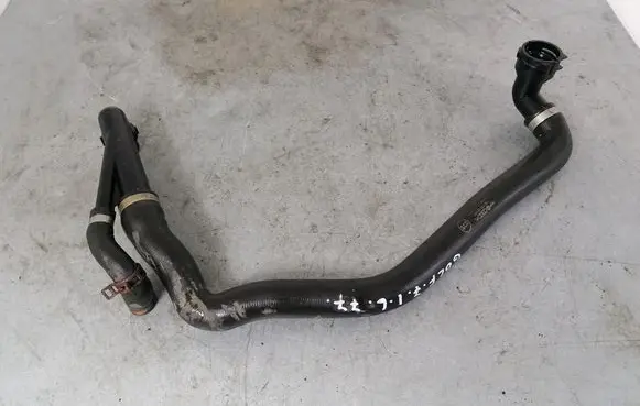 Volkswagen Golf VII Engine coolant pipe/hose 5Q0121619B 5Q0122051AR
