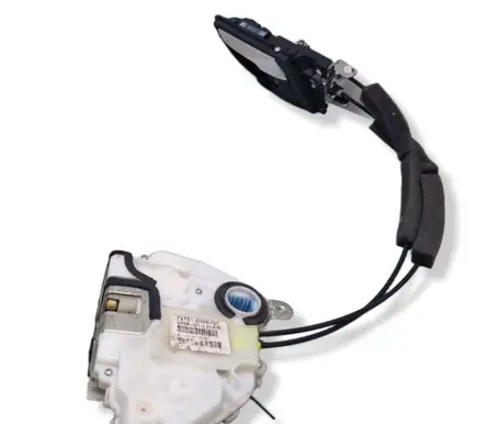 Honda CR-V Front door lock 72151SWAG1