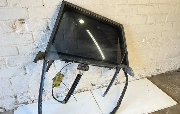 Audi A6 S6 C6 4F Rear door window/glass frame 4F0867369C