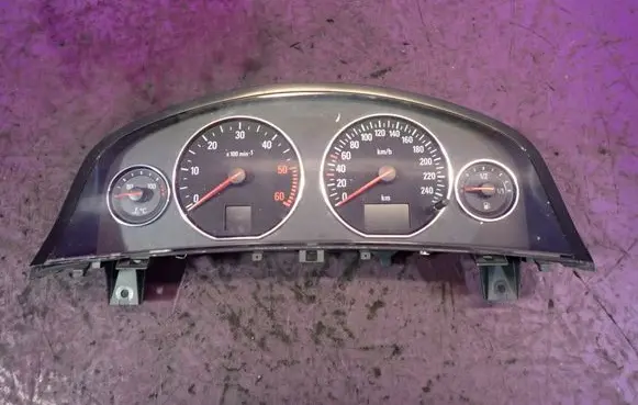 Opel Signum Speedometer (instrument cluster) 