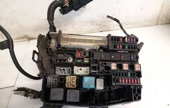 Toyota Auris 150 Fuse box set