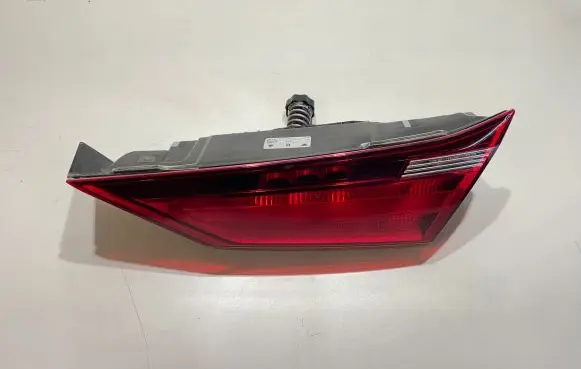 BMW 1 F40 Tailgate rear/tail lights 7450650