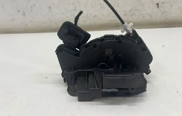 Skoda Octavia Mk4 Front door lock 5TB837016B A046465