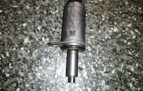 Audi A4 S4 B8 8K Camshaft position sensor 06E103697H