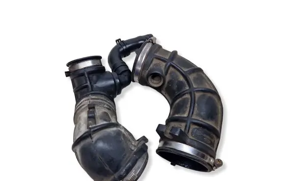 Opel Vectra B Air intake hose/pipe 90572051