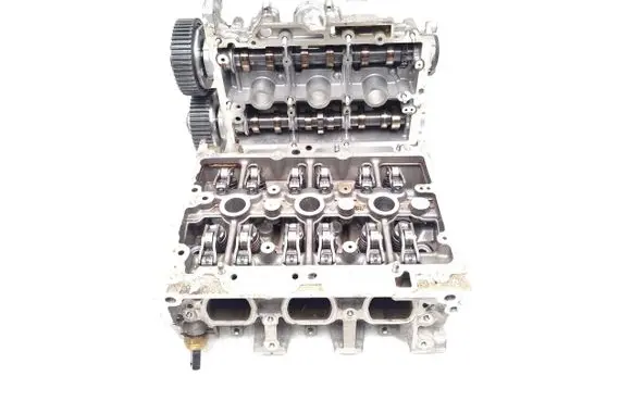 Volkswagen Polo VI Engine head 05C103404C 05C103479