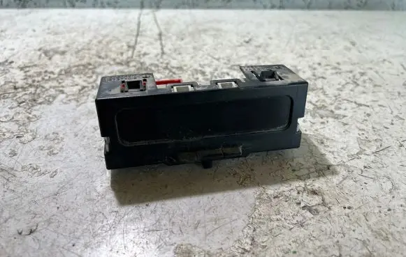 Renault Megane II Screen/display/small screen 8200107839 216676711 NS3141153K