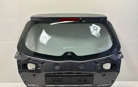 Toyota Yaris Tailgate/trunk/boot lid 