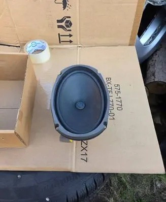 Peugeot 406 Parcel shelf speaker ZU27893010 6562E7