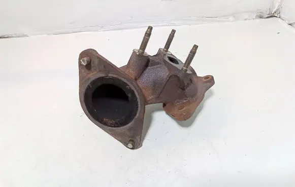 Nissan Qashqai+2 Exhaust manifold 911013