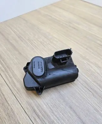 Volvo XC90 Intake manifold valve actuator/motor 30757452